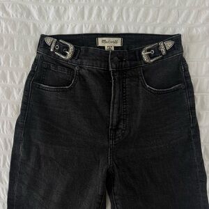 Madewell The Perfect Vintage Crop Jean - Washed black with western buckle detail
